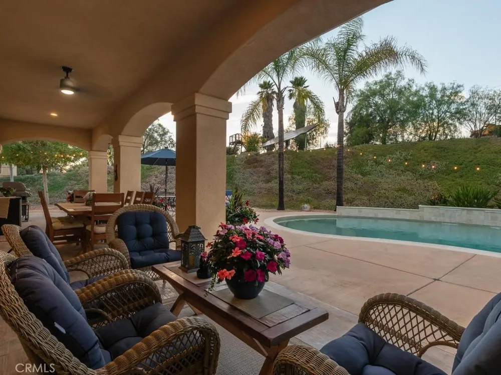 9430 W Lilac Escondido, CA 92026