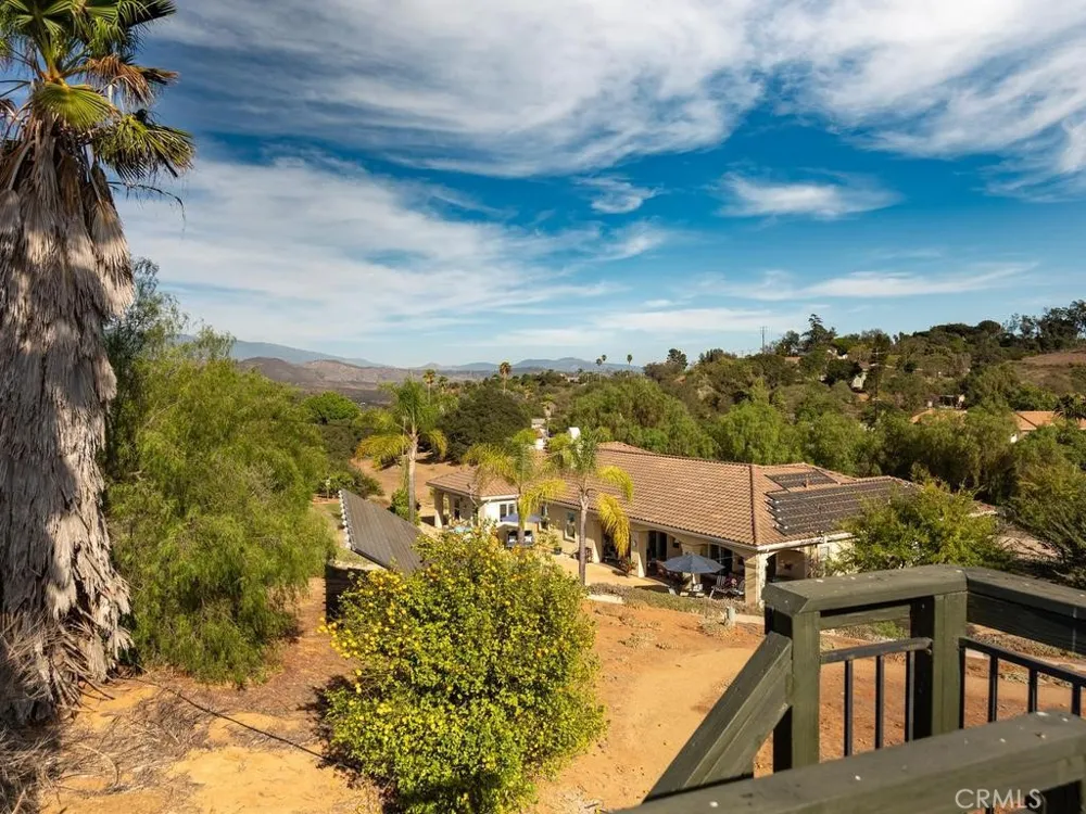 9430 W Lilac Escondido, CA 92026