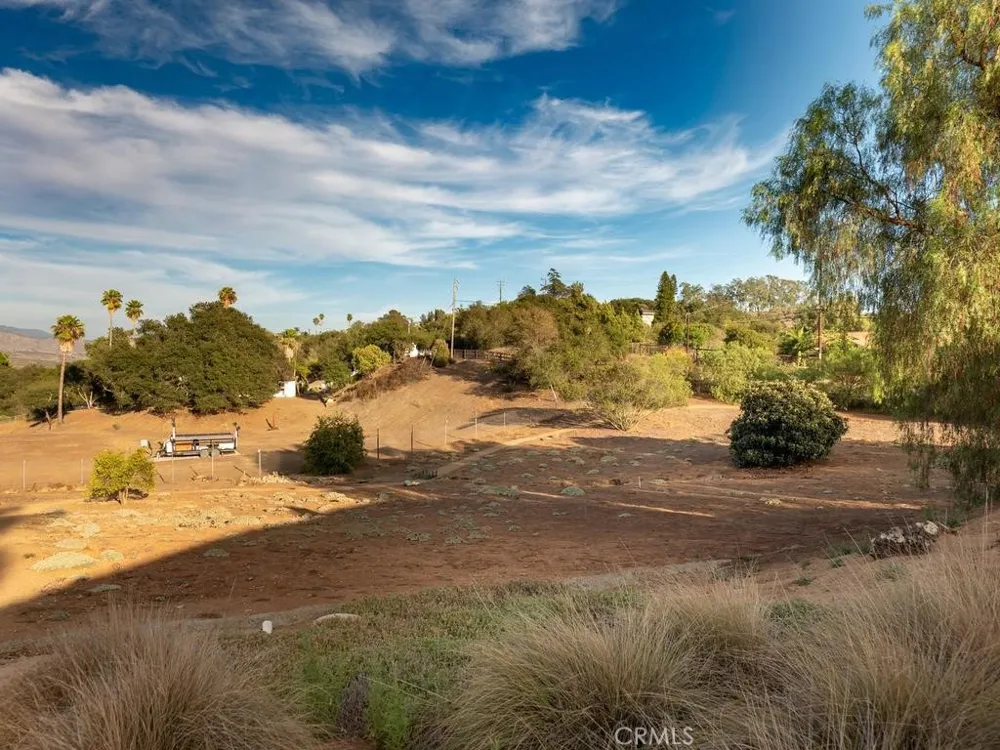 9430 W Lilac Escondido, CA 92026