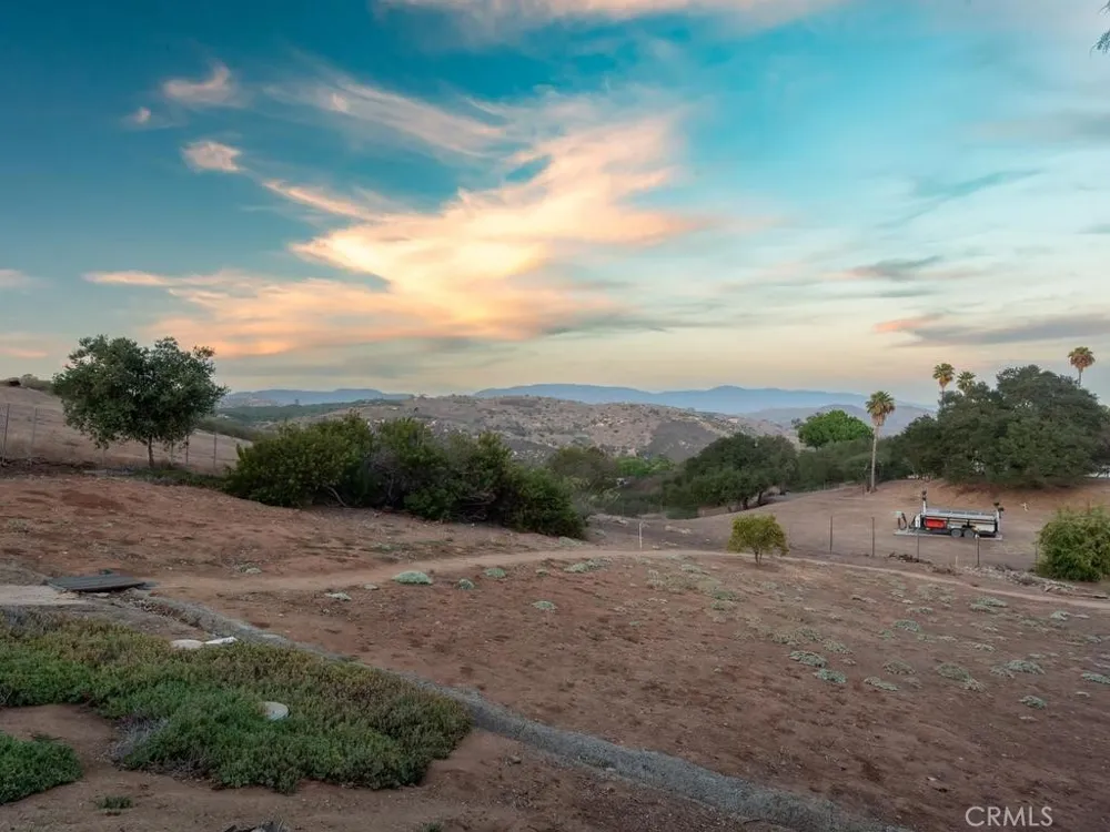 9430 W Lilac Escondido, CA 92026
