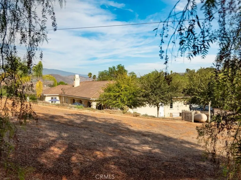 9430 W Lilac Escondido, CA 92026