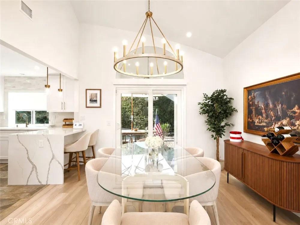 7819 Goldmine Lane Lake Balboa, CA 91406