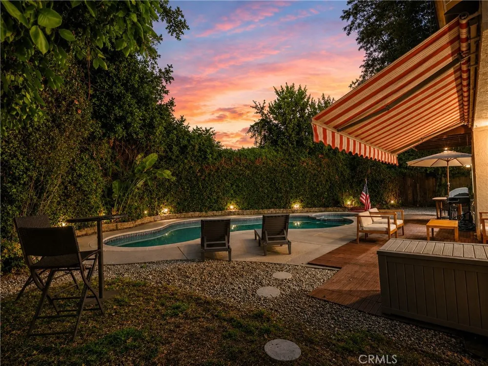 7819 Goldmine Lane Lake Balboa, CA 91406