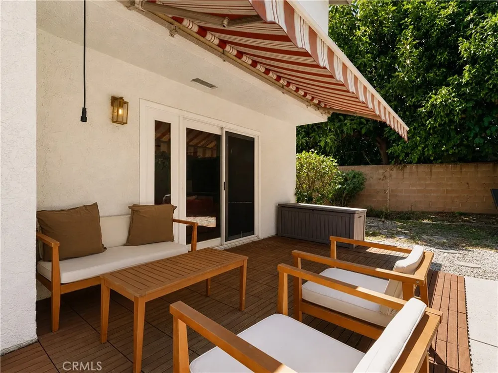 7819 Goldmine Lane Lake Balboa, CA 91406