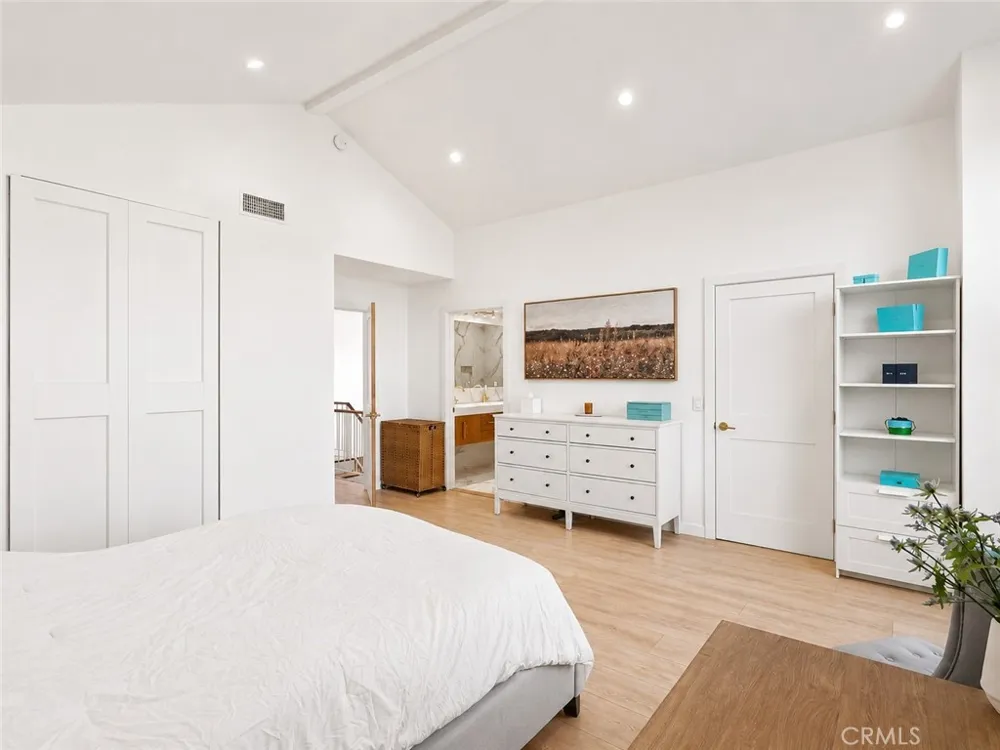 7819 Goldmine Lane Lake Balboa, CA 91406