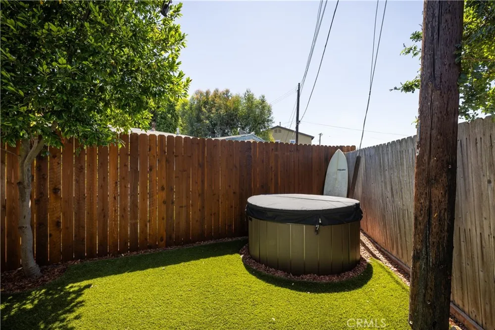 219 Pauline Costa Mesa, CA 92627