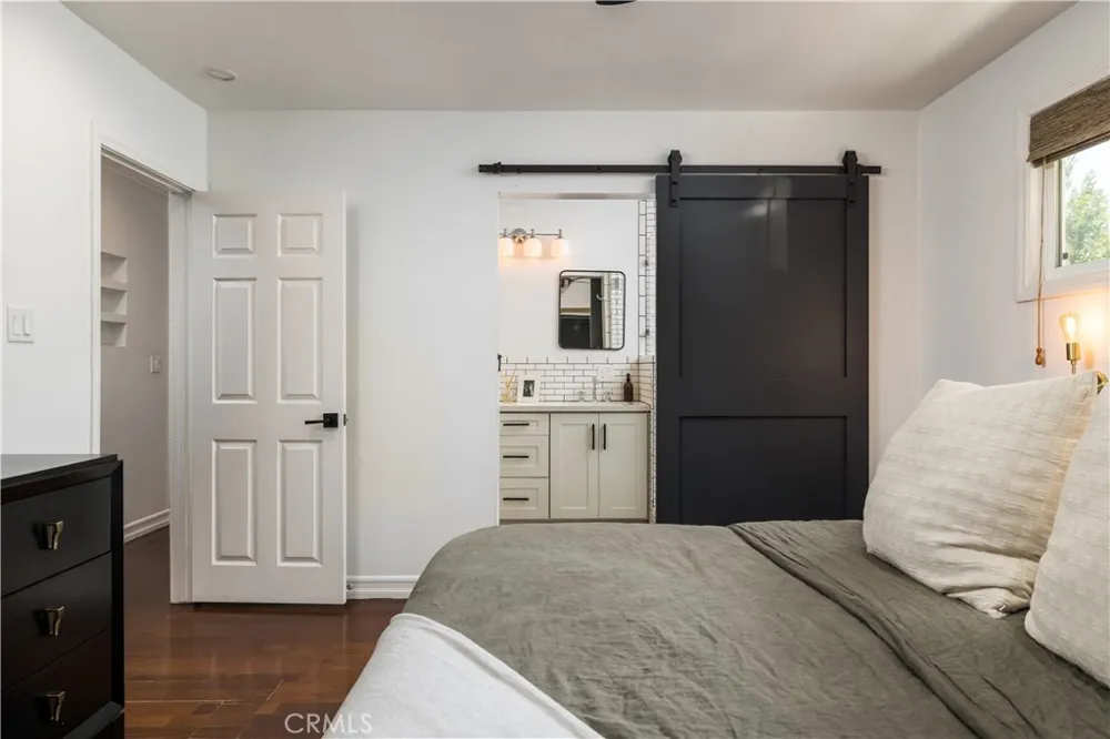 219 Pauline Costa Mesa, CA 92627