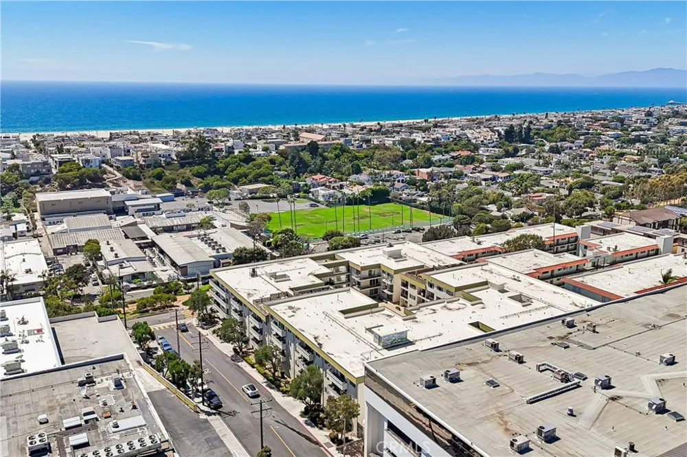 1600 Ardmore Avenue #319 Hermosa Beach, CA 90254