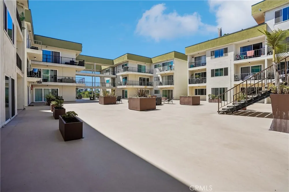 1600 Ardmore Avenue #319 Hermosa Beach, CA 90254