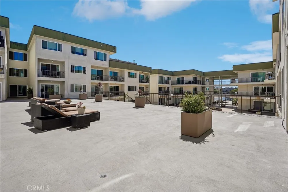 1600 Ardmore Avenue #319 Hermosa Beach, CA 90254