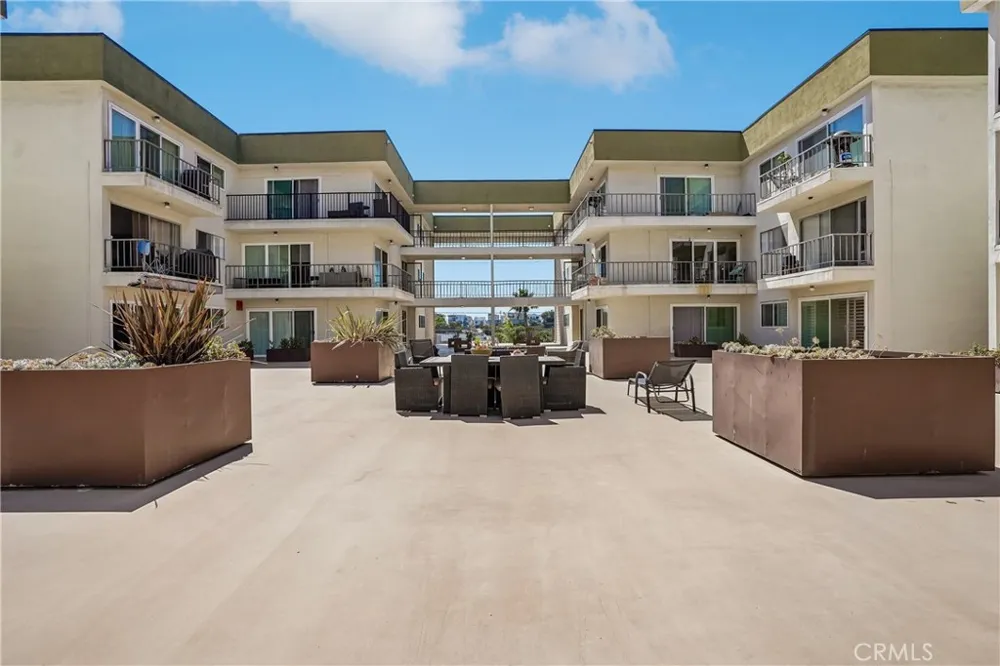 1600 Ardmore Avenue #319 Hermosa Beach, CA 90254