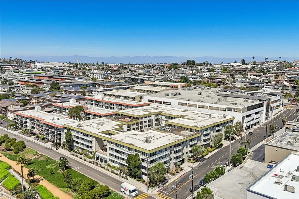1600 Ardmore Avenue #319 Hermosa Beach, CA 90254