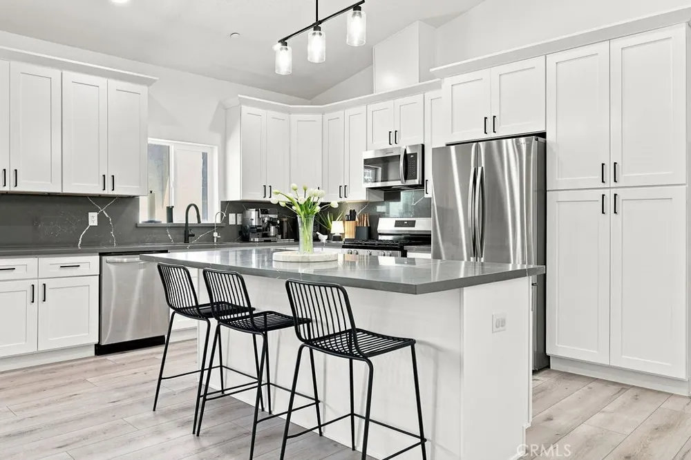 13280 Palos Grande Victorville, CA 92395
