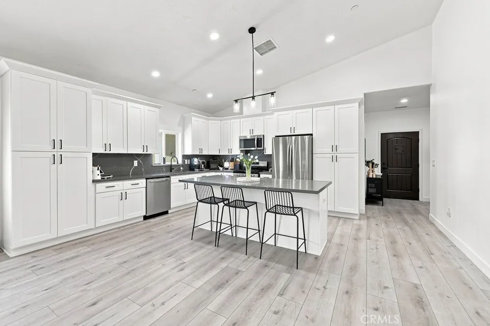 13280 Palos Grande Victorville, CA 92395