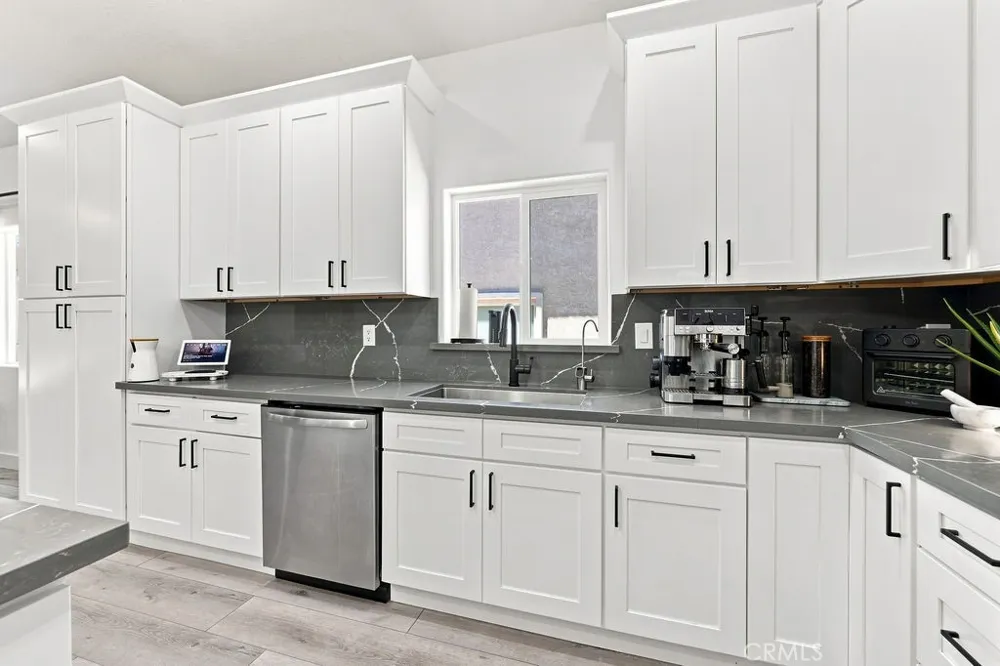 13280 Palos Grande Victorville, CA 92395