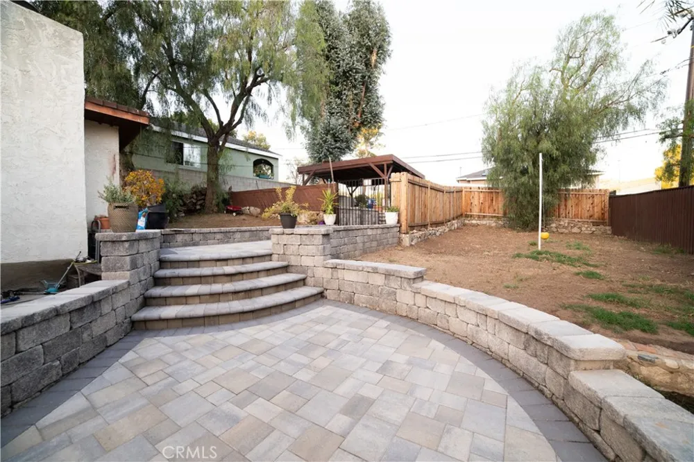 11899 East Sylmar, CA 91342