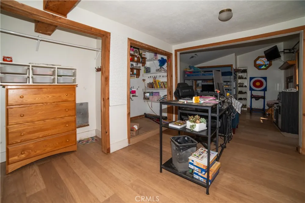 11899 East Sylmar, CA 91342