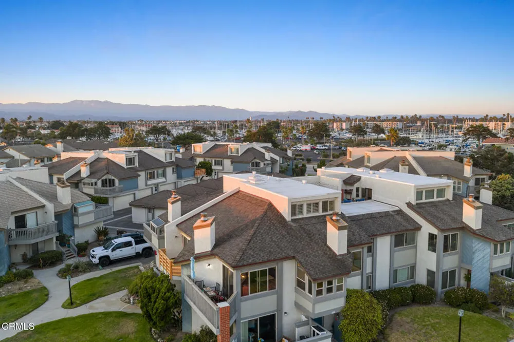 4532 La Brea Street Oxnard, CA 93035