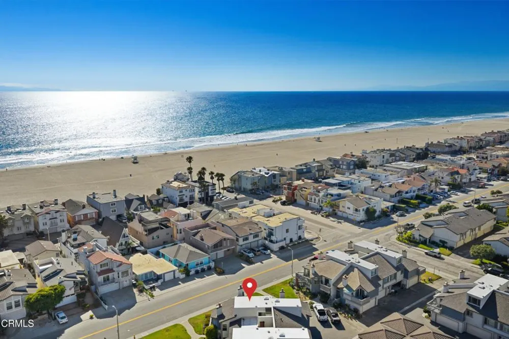 4532 La Brea Street Oxnard, CA 93035