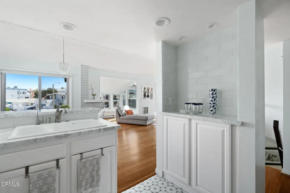 4532 La Brea Street Oxnard, CA 93035