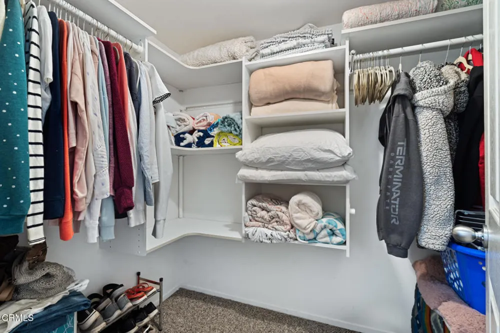 4532 La Brea Street Oxnard, CA 93035