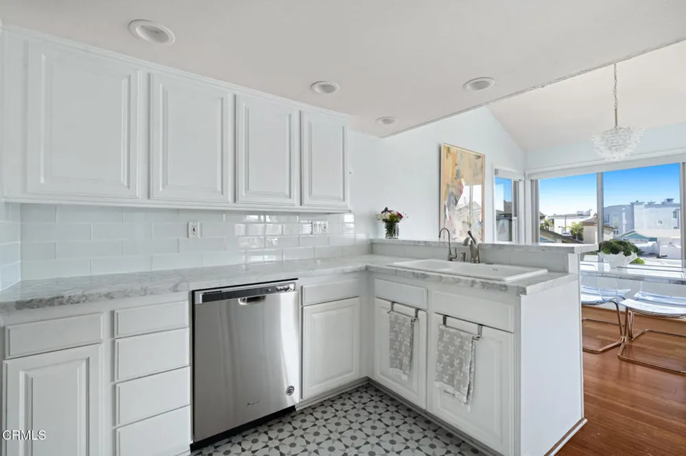 4532 La Brea Street Oxnard, CA 93035