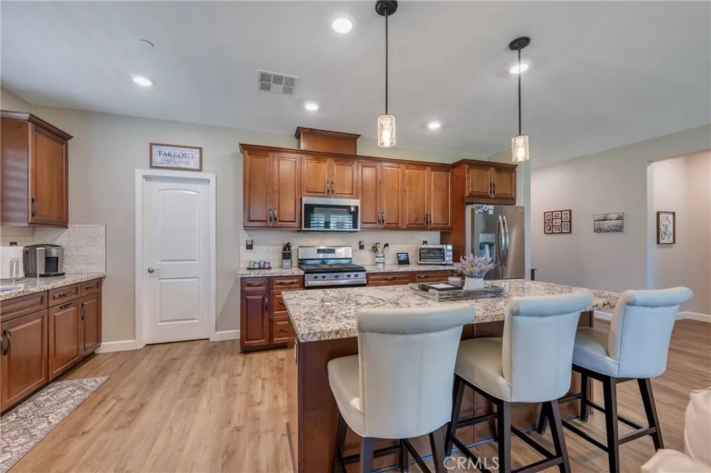 1476 Wicklow Redlands, CA 92374
