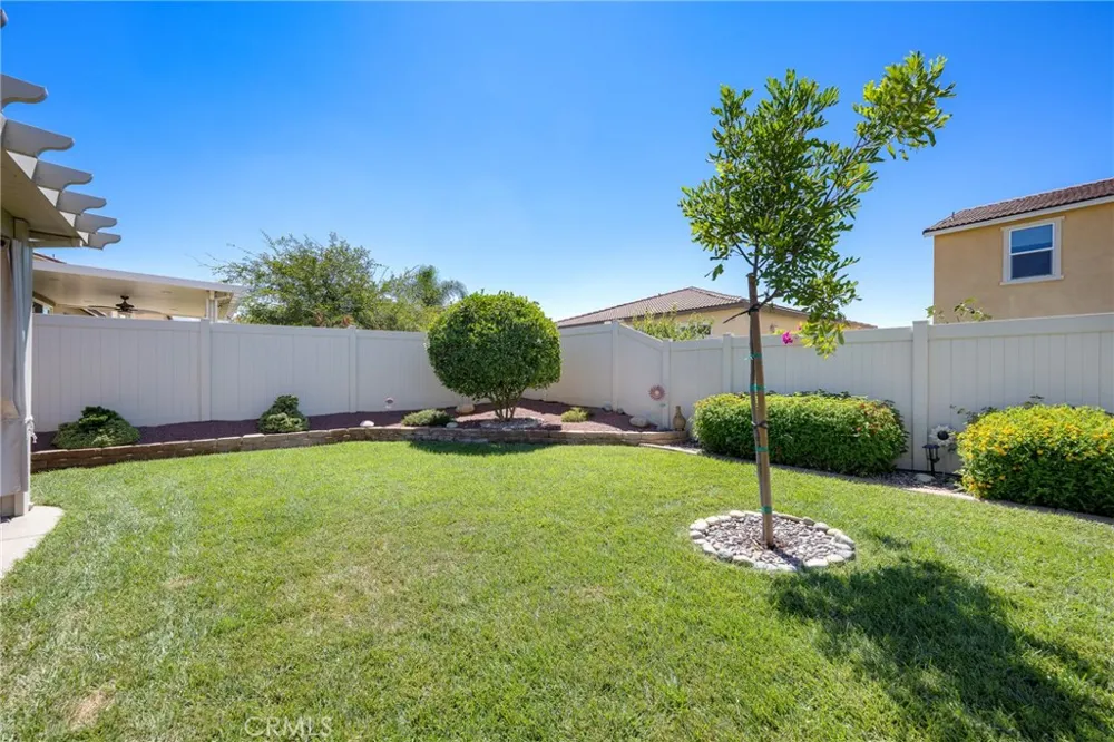 1476 Wicklow Redlands, CA 92374