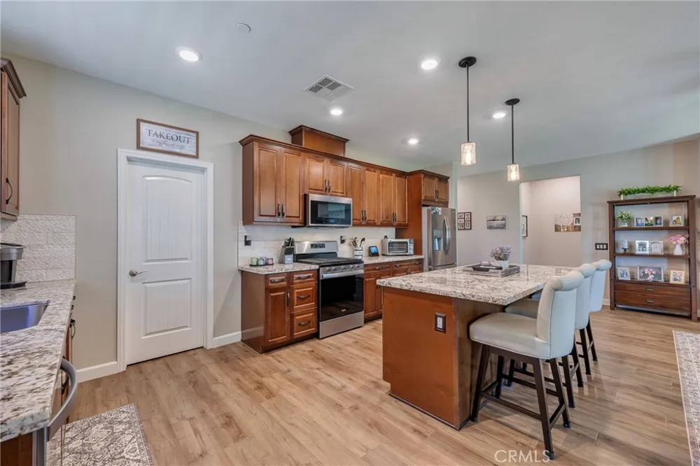 1476 Wicklow Redlands, CA 92374