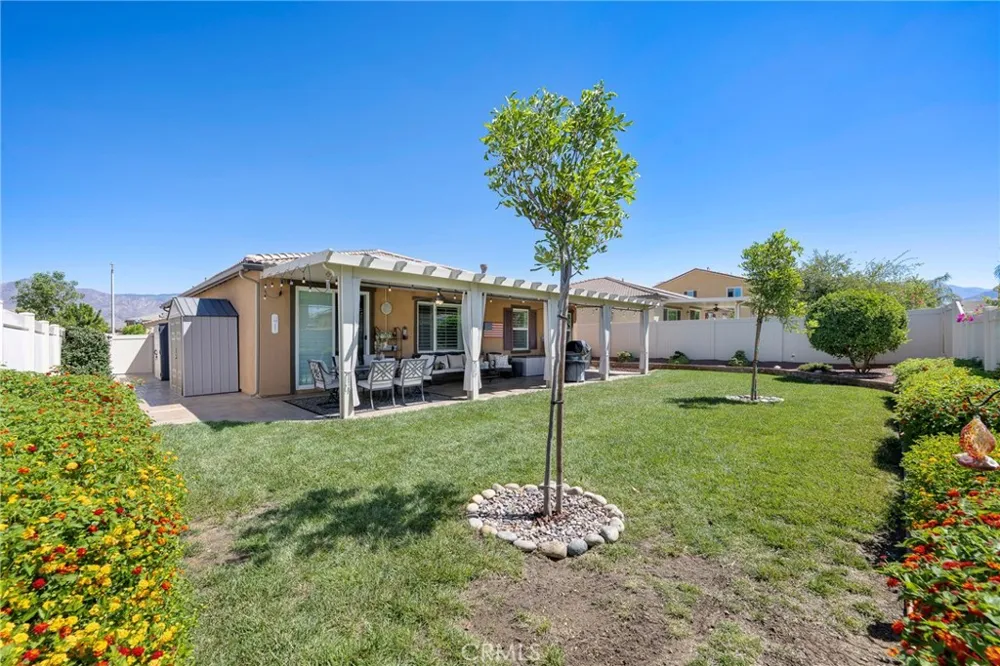 1476 Wicklow Redlands, CA 92374