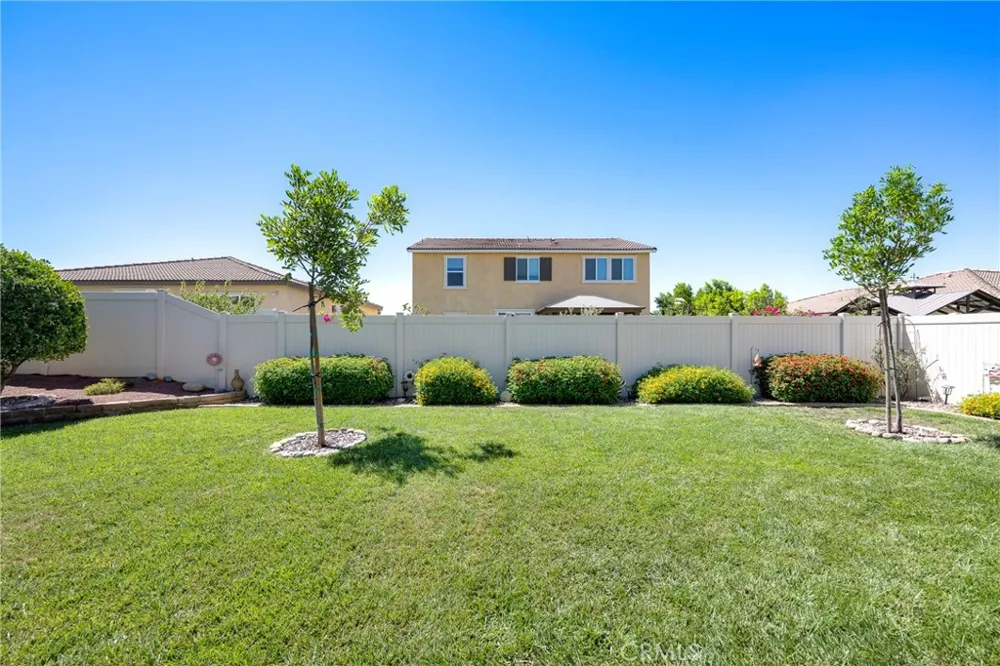 1476 Wicklow Redlands, CA 92374