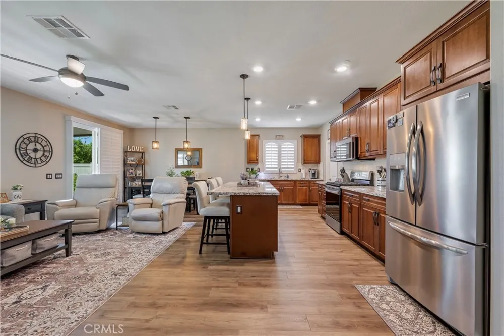 1476 Wicklow Redlands, CA 92374