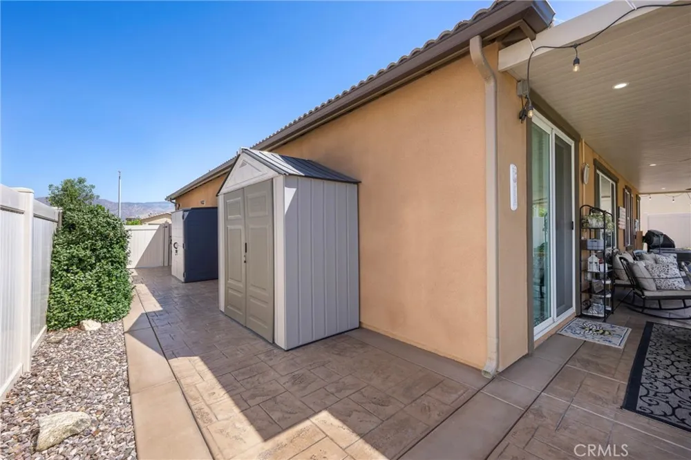 1476 Wicklow Redlands, CA 92374