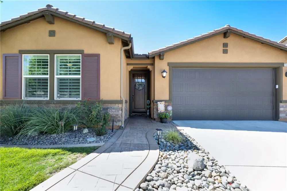 1476 Wicklow Redlands, CA 92374