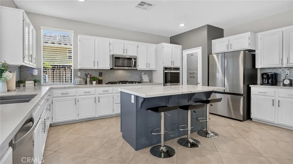 35211 Lilac Lane Winchester, CA 92596
