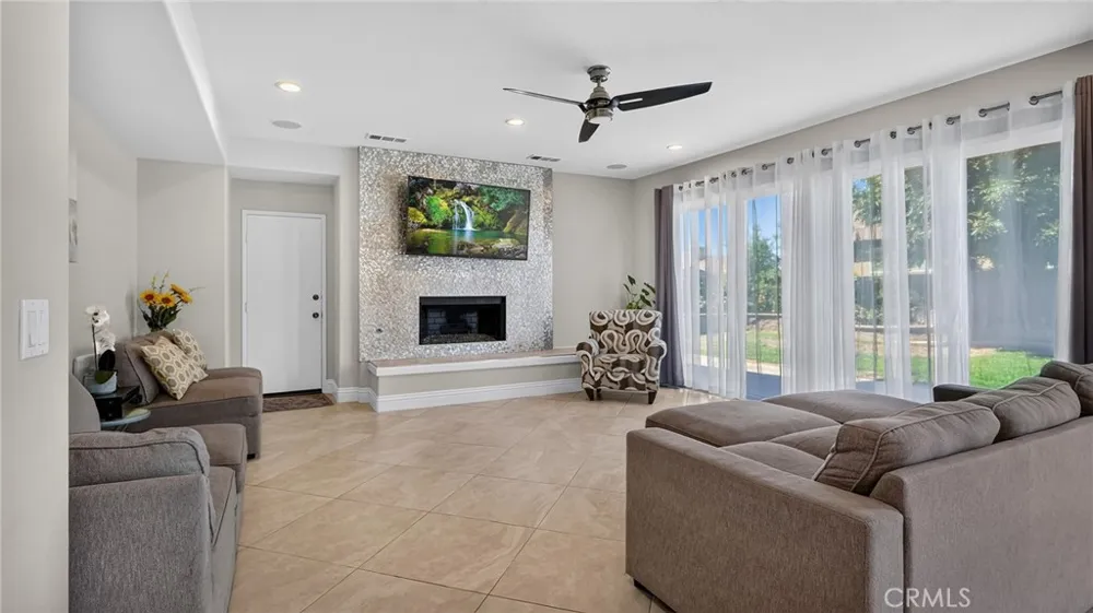 35211 Lilac Lane Winchester, CA 92596