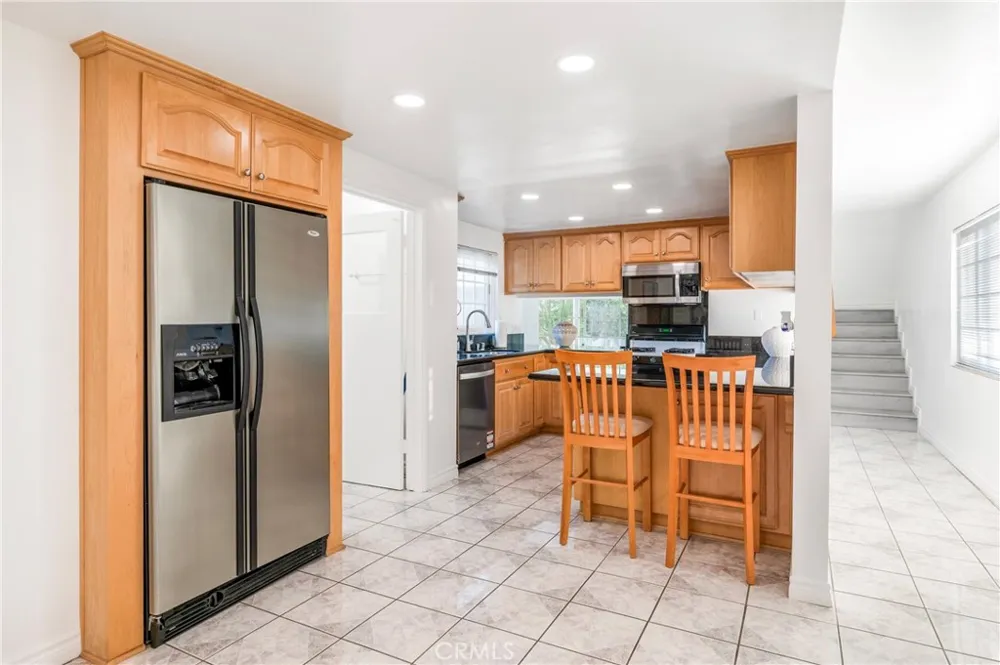 7441 Irwingrove Drive Downey, CA 90241