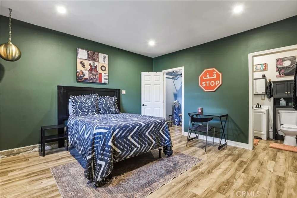 7817 Louise Avenue Northridge, CA 91325