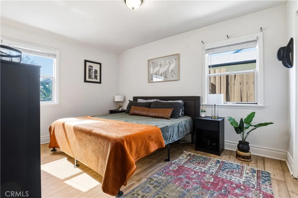 7817 Louise Avenue Northridge, CA 91325