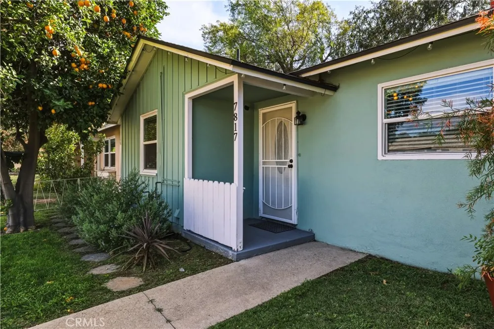 7817 Louise Avenue Northridge, CA 91325