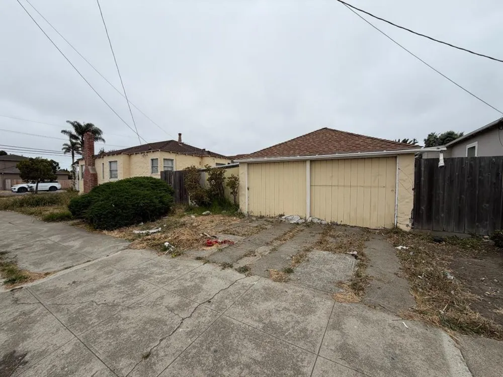 3627 Nevin Avenue Richmond, CA 94805