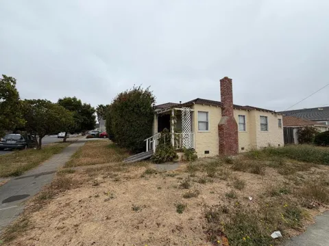 3627 Nevin Avenue