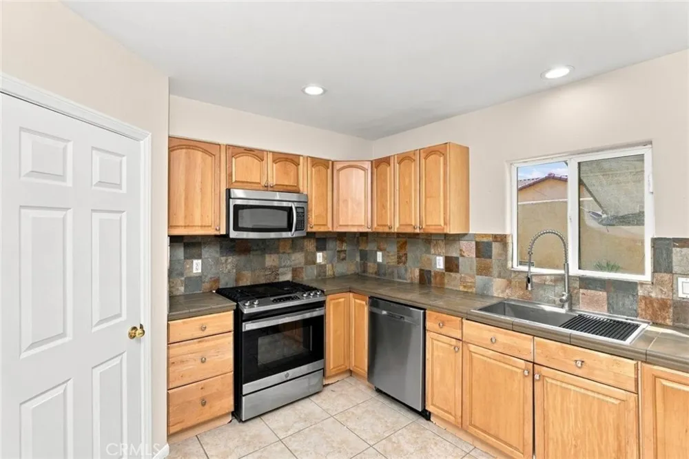 33275 Campus Lane Cathedral City, CA 92234