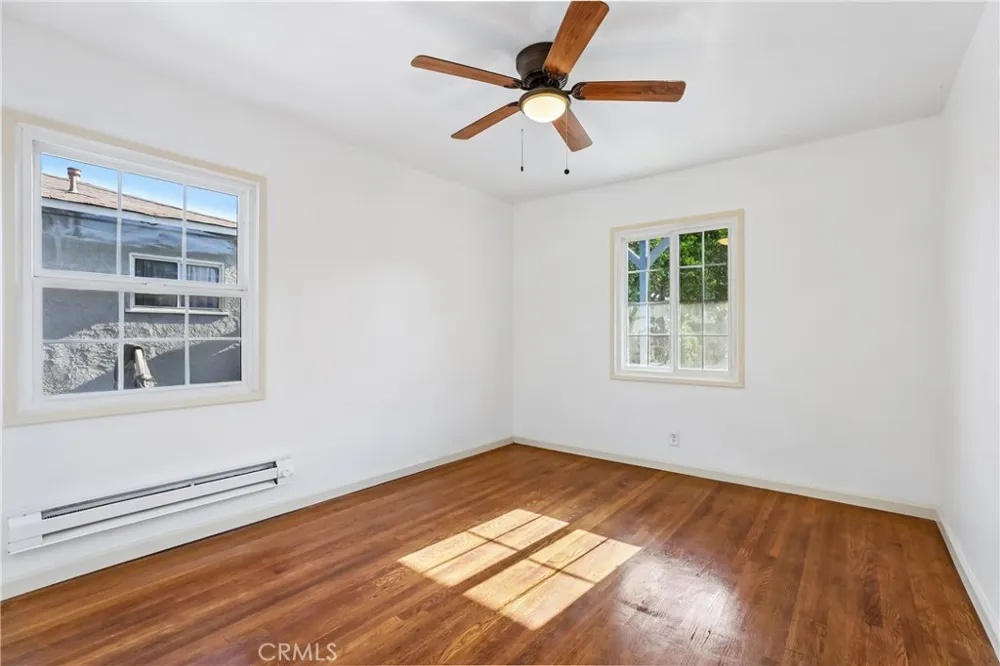 3672 Hackett Long Beach, CA 90808