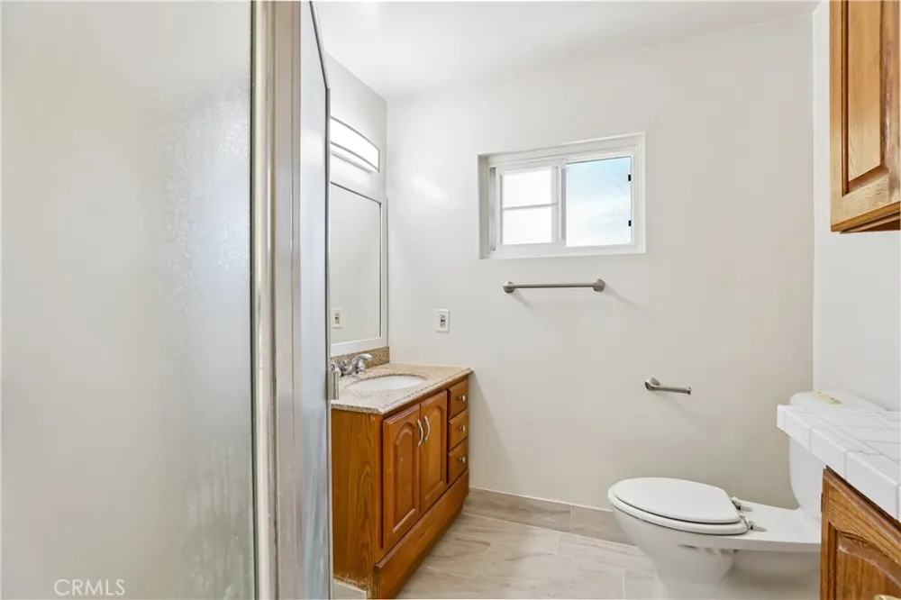 3672 Hackett Long Beach, CA 90808