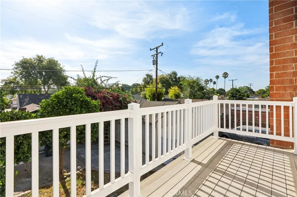 3672 Hackett Long Beach, CA 90808