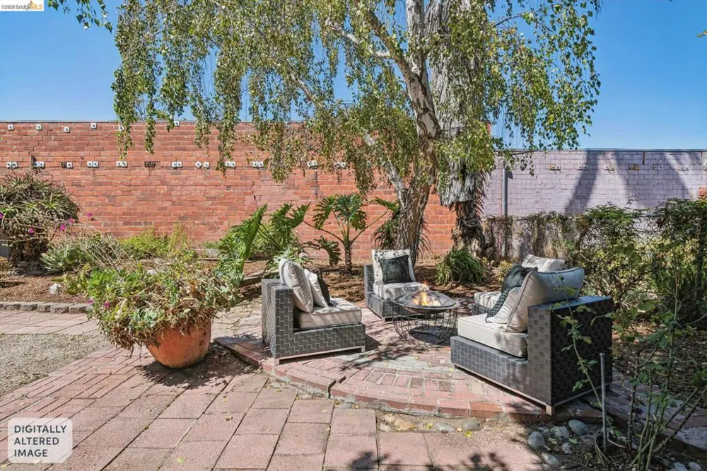 1883 Harmon St Berkeley, CA 94703