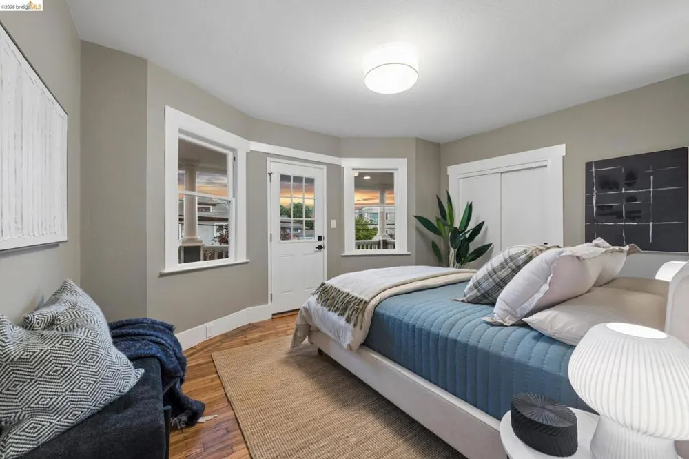 1883 Harmon St Berkeley, CA 94703