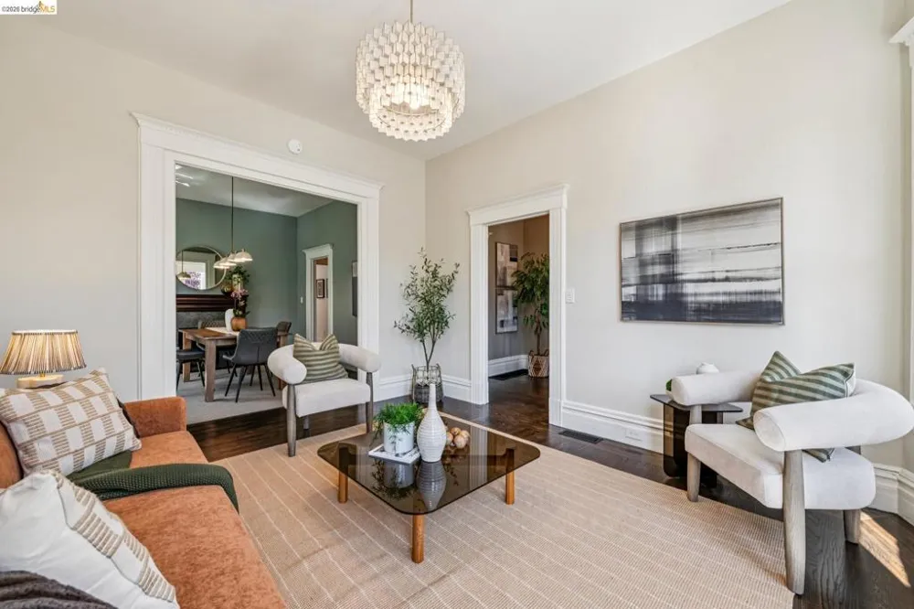 1883 Harmon St Berkeley, CA 94703