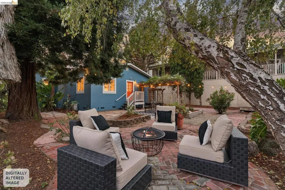 1883 Harmon St Berkeley, CA 94703